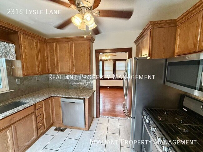 Building Photo - 2316 Lysle Ln