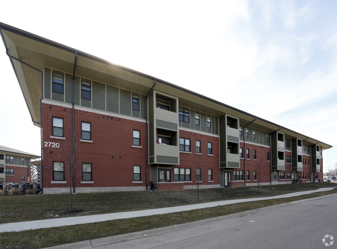 The Point On Fall Creek Indianapolis In Apartment Finder