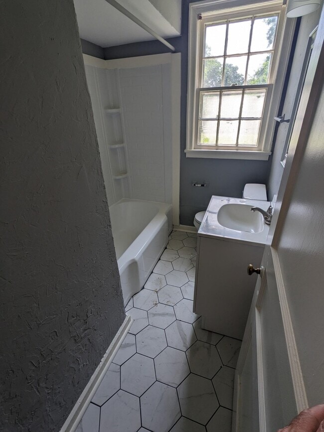 Building Photo - 1267 Garden Rd