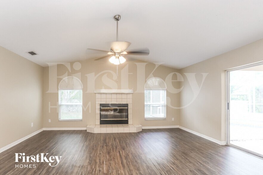 Building Photo - 4411 Blantyre Pl