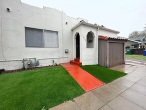 Building Photo - Amazing 1 Bedroom Cottage in the Heart of ...