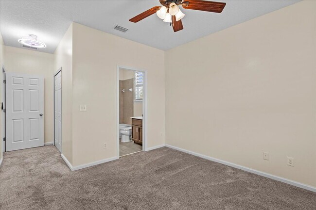 Building Photo - Executive Home For Rent!!!!