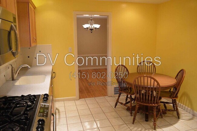 Building Photo - 23805 E Groveland Rd