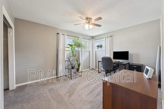 Building Photo - 1917 N Edgemoor St