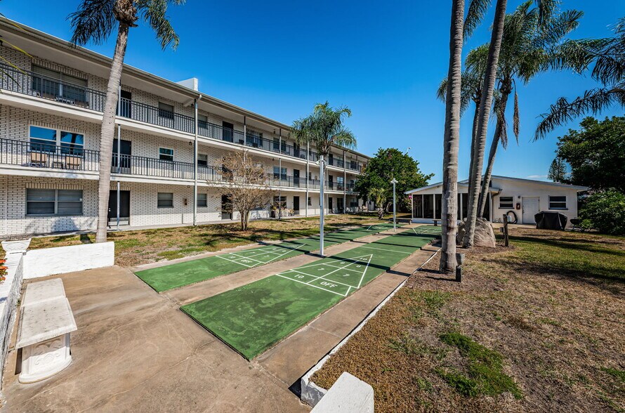 Building Photo - 4050 4th St N