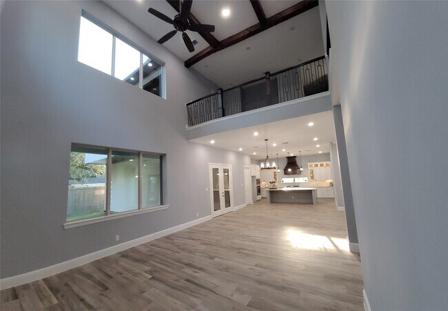 Building Photo - 9729 Neuens Rd