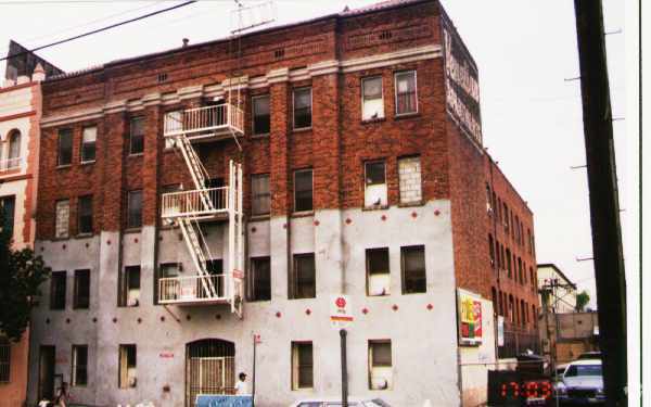 Building Photo - Venetian Apartments