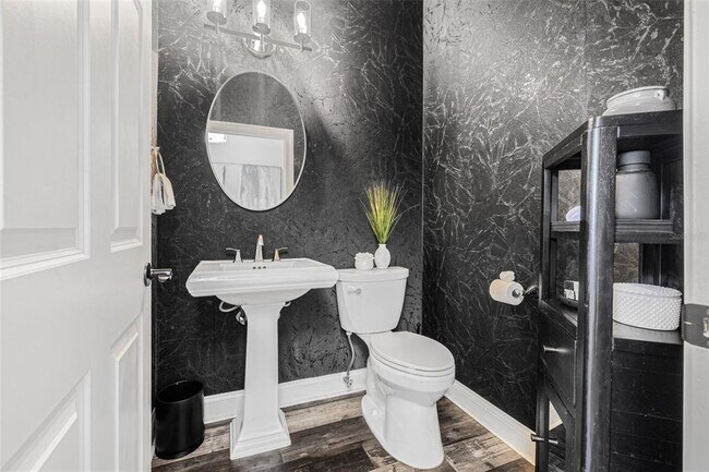 Building Photo - 313 Inner Harbour Cir