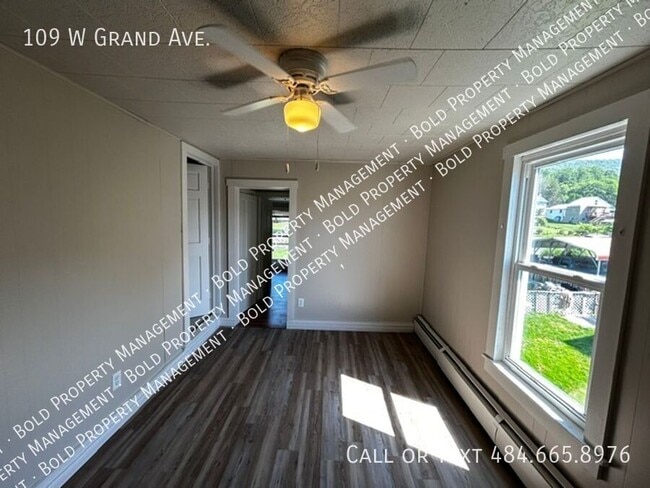 Building Photo - 109 W Grand Ave