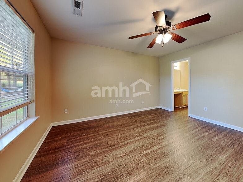 Building Photo - 412 Peach Grove Pl