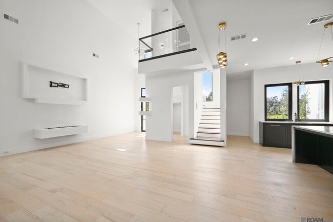 Building Photo - 9825 Fawn Vw Dr