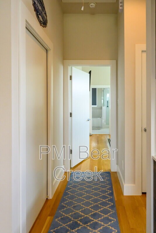 Building Photo - 4618 Nichols St