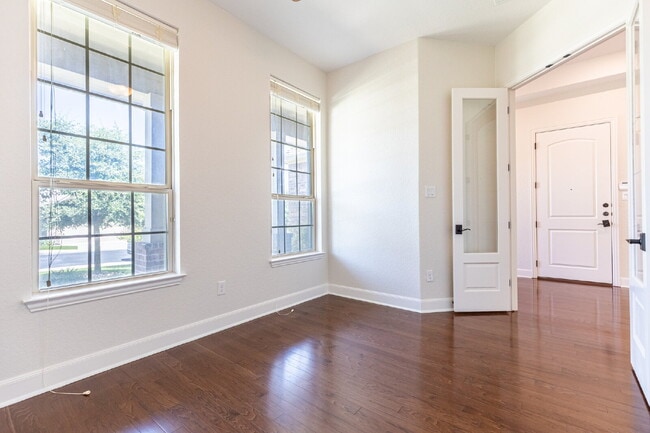 Building Photo - 5041 Country Nest