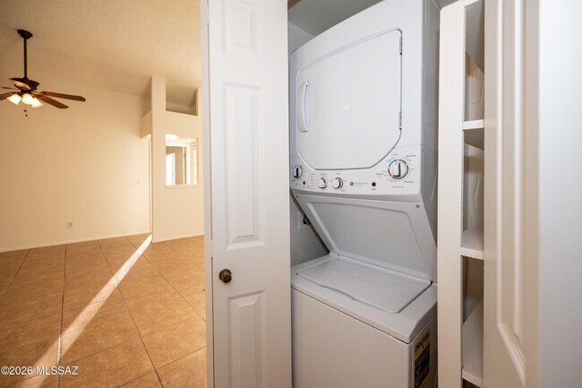 Building Photo - 3346 W Starfall Pl