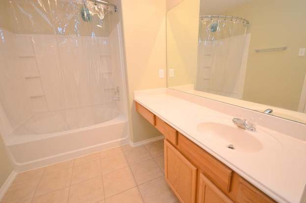 Building Photo - 8707 Farm Ridge Ln