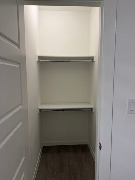 Building Photo - 220 W Campeche Ave