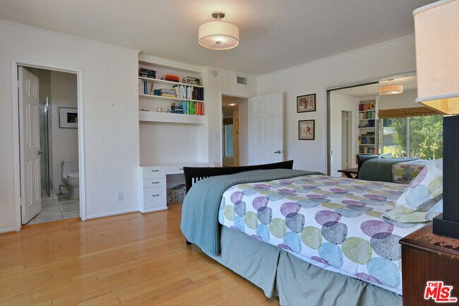 Building Photo - 3421 Castlewoods Pl