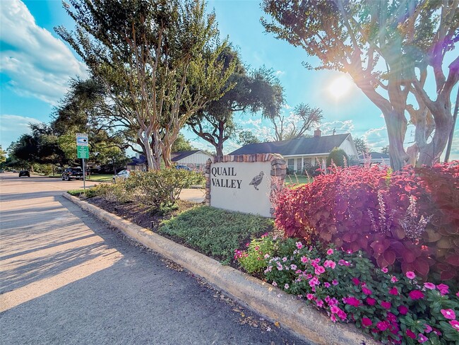 Building Photo - 3306 Hunterwood Dr
