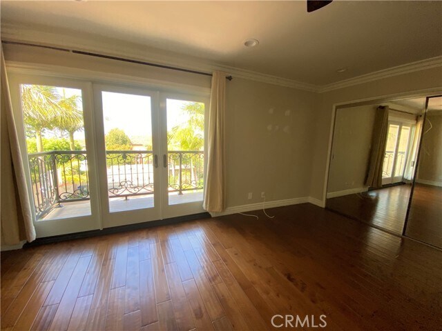 Building Photo - 2725 Palos Verdes Dr W
