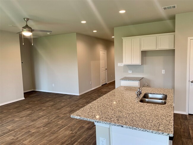 Building Photo - 4227 Isoletta Ct
