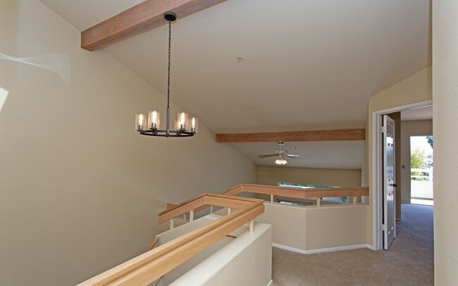 Building Photo - Gorgeous Townhome in Laguna Del Mar Community!