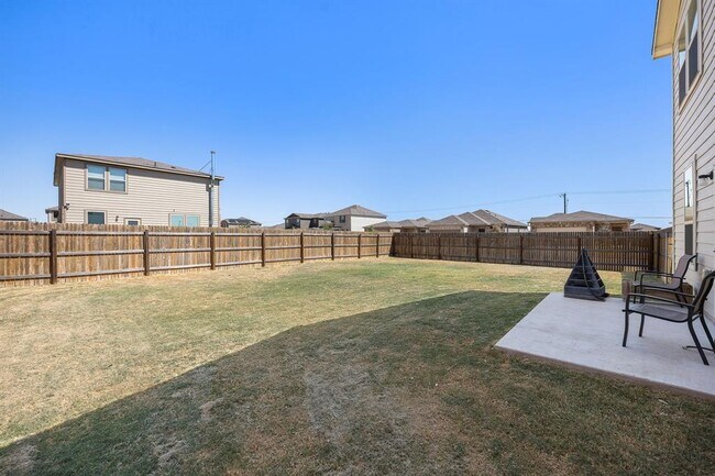 Building Photo - 100 Verdin Ln