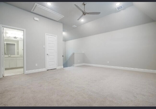 Building Photo - 4184 Curtiss Dr