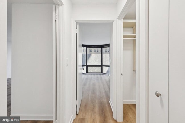 Building Photo - 2020 Walnut St