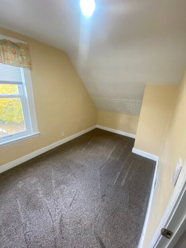 64 Flohr Ave 64 Flohr Ave West Seneca NY 14224 Apartment Finder