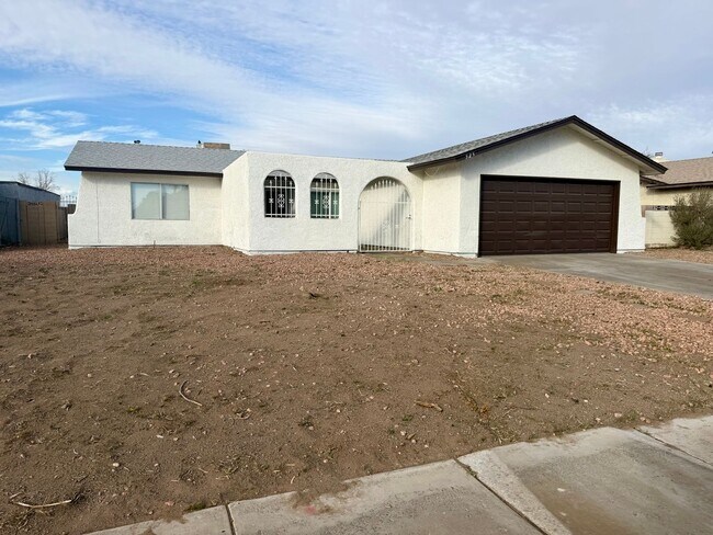 Building Photo - Single family home in Henderson