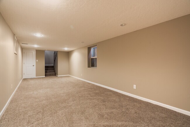 Building Photo - 505 Carlisle Blvd SE