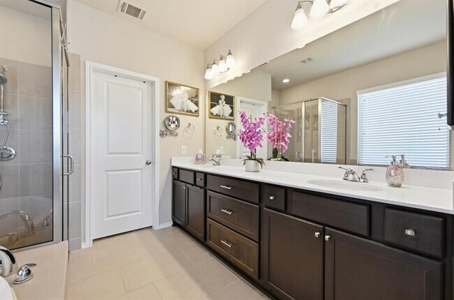 Building Photo - 373 Lacey Oak Lp