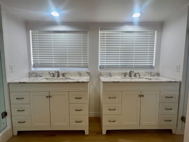 Building Photo - Charming 4 Bedroom in Woodland Hills