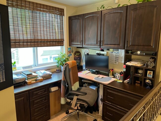 Upstairs built in office - 1540 S Bentley Ave
