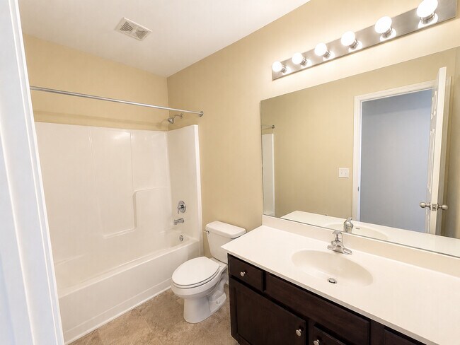 Building Photo - 388 Toccoa Ln