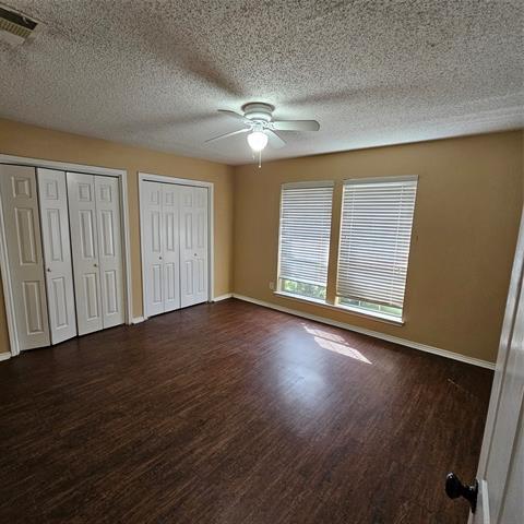 Building Photo - 1402 Darr St