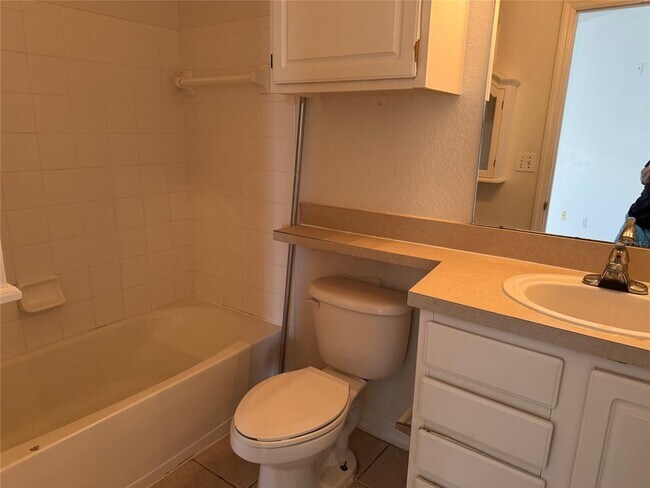 Building Photo - 8812 Dunes Ct