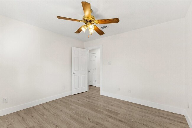 Building Photo - 2419 Brittain Ct