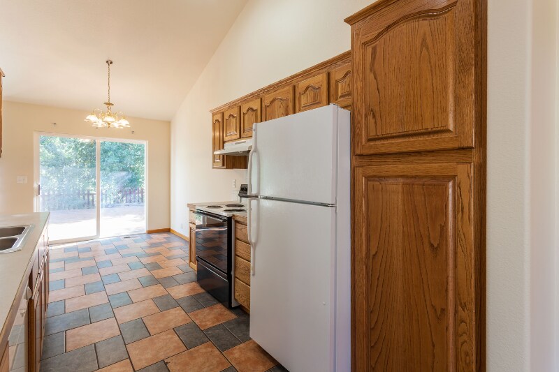 Building Photo - 830 Madera Ct