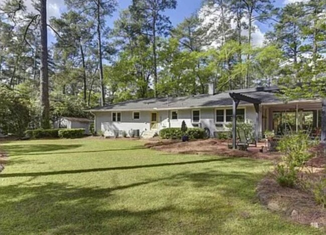 Building Photo - Stunning 4 Bed, 3 Bath in Forest Acres. RE...