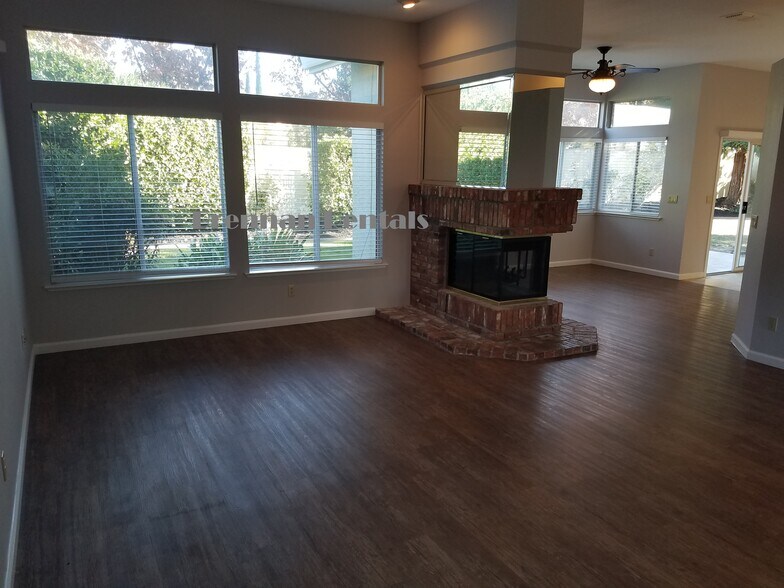Building Photo - 105 Kilcairn Ct