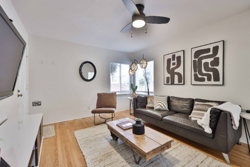 Building Photo - 4788 W Mountain View Dr