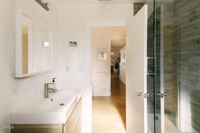 Building Photo - 906 Adelante Ave