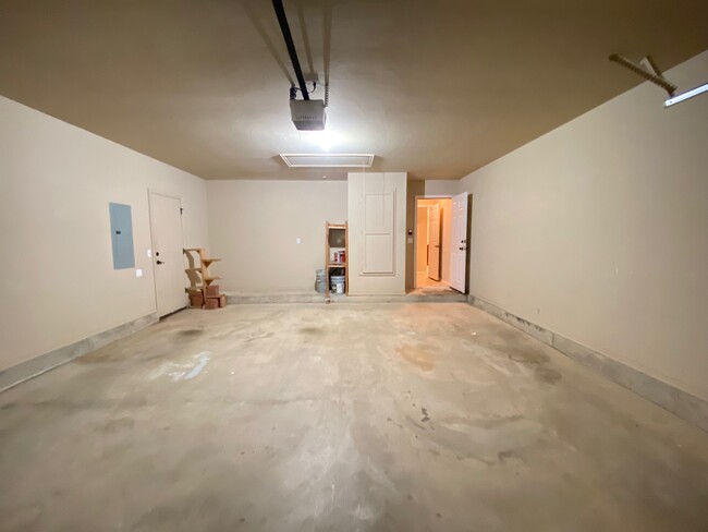 Building Photo - 812 Liberty Mesa Ct