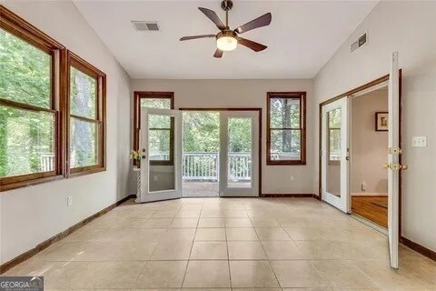 Building Photo - 3990 Admiral Dr