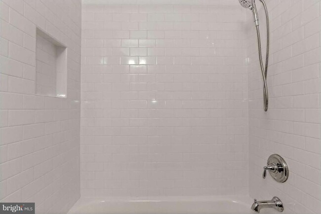 Building Photo - 3875 Steppes Ct
