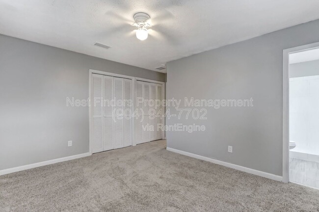 Building Photo - 3312 Pickwick Dr S