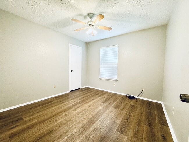 Building Photo - 16203 Indian Mill Dr