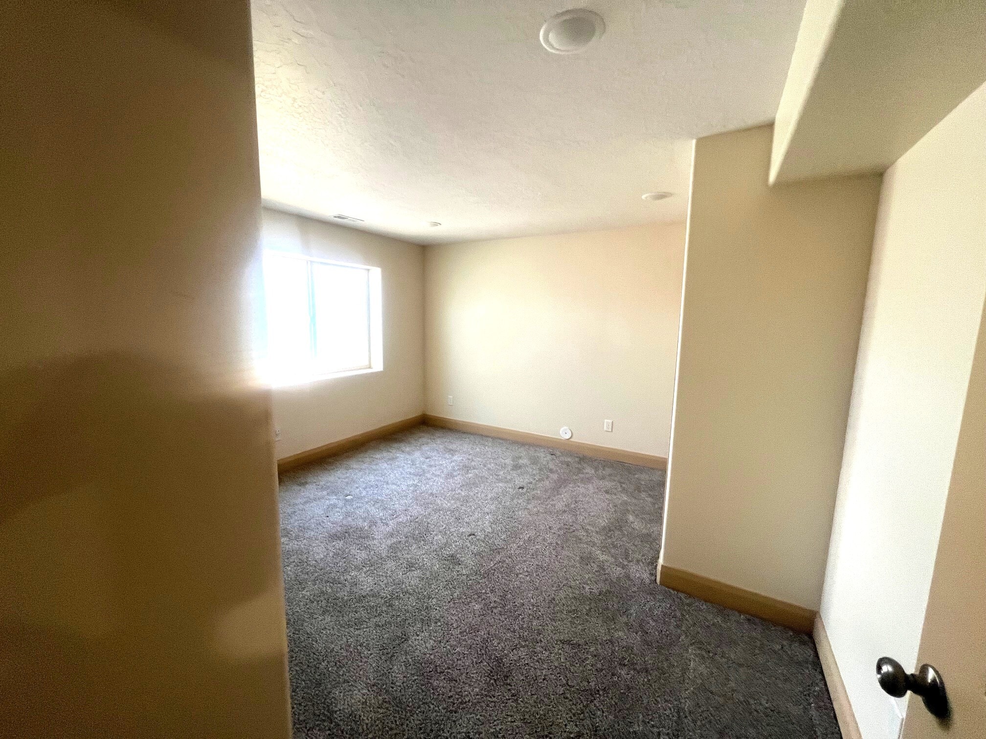 Building Photo - 320 S 1125 W