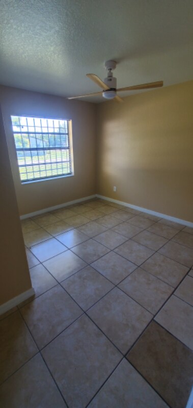 Building Photo - 5324 Bonnie Brae Cir